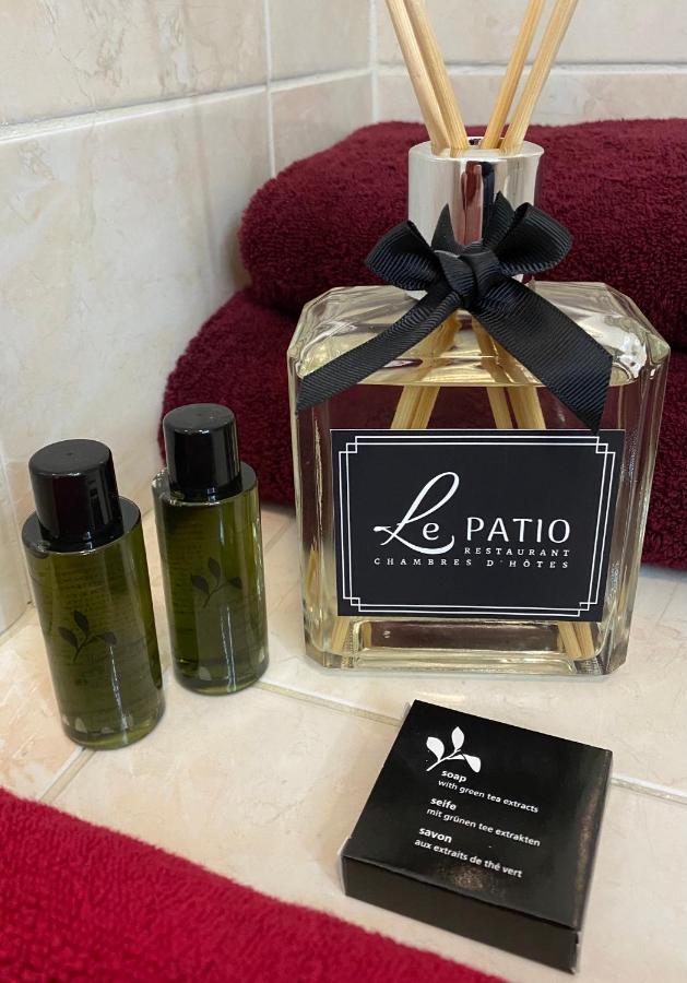Le Patio Hotell Évran Eksteriør bilde